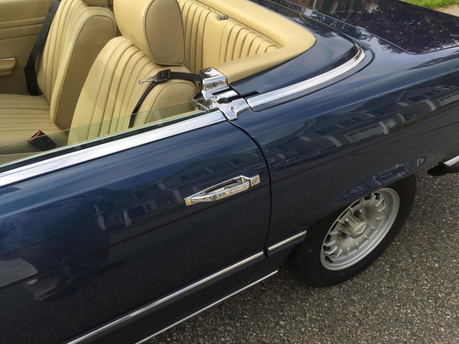 Детали экстерьера Mercedes-Benz 280 SL (R107) 1983 года  (EU) (фото 36 из 120)